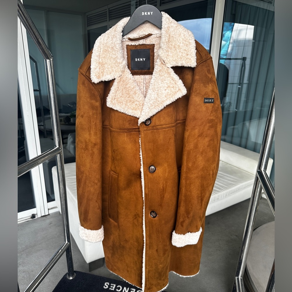 DKNY Men’s Shearling Walking Coat Faux Fur Collar